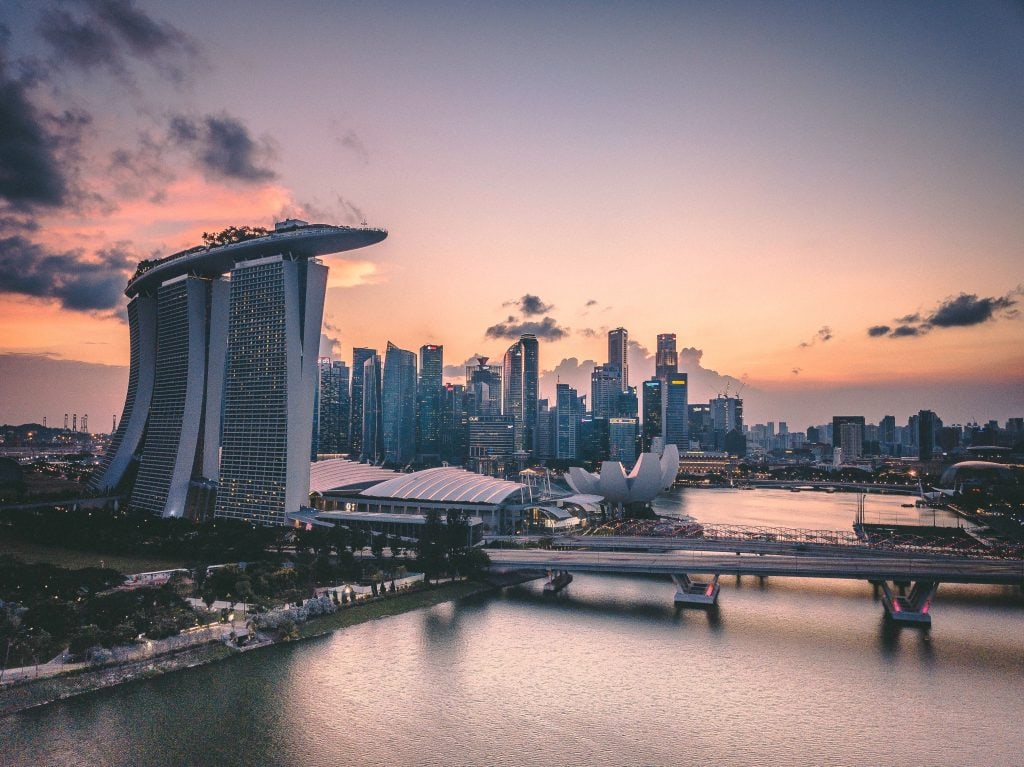 Understanding the Online Market in Singapore